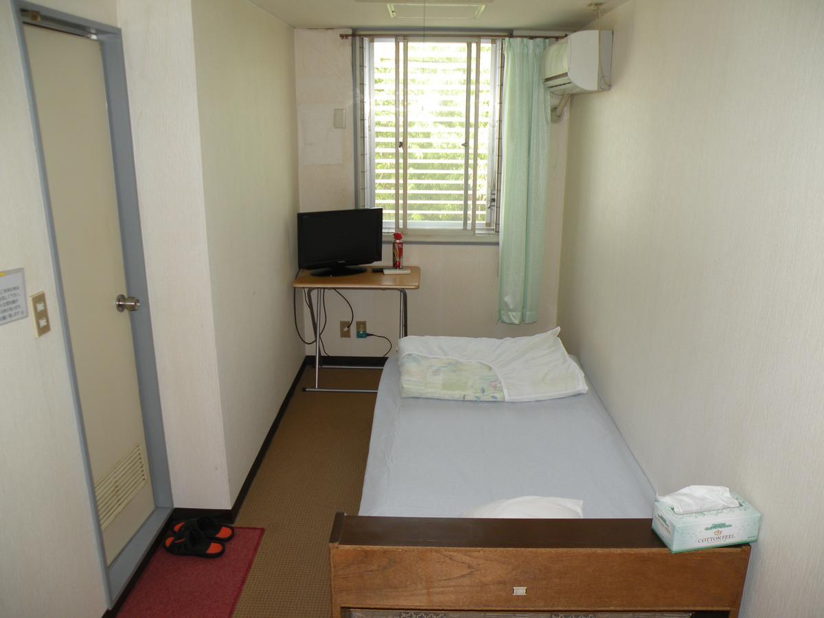 Business Hotel Minshuku Minato Tokushima Exterior photo