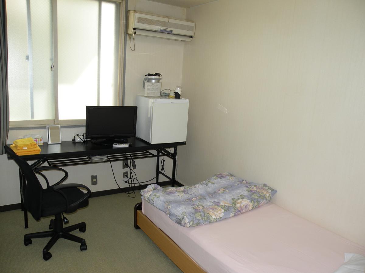 Business Hotel Minshuku Minato Tokushima Exterior photo