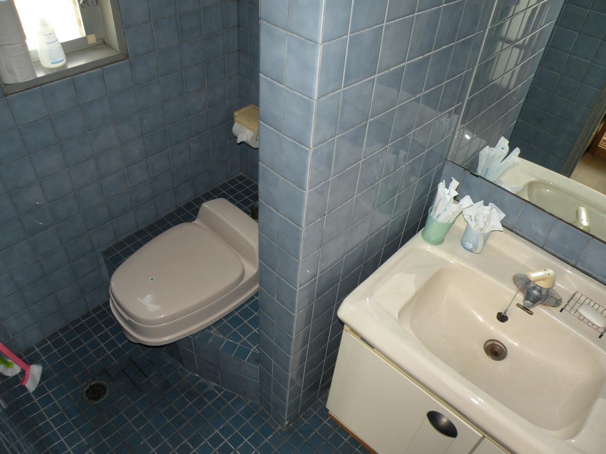 Business Hotel Minshuku Minato Tokushima Exterior photo
